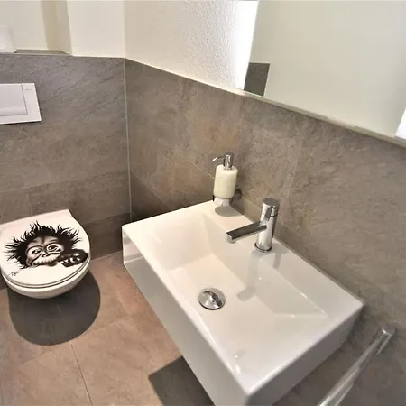 In The Heart Of إنترلاكن