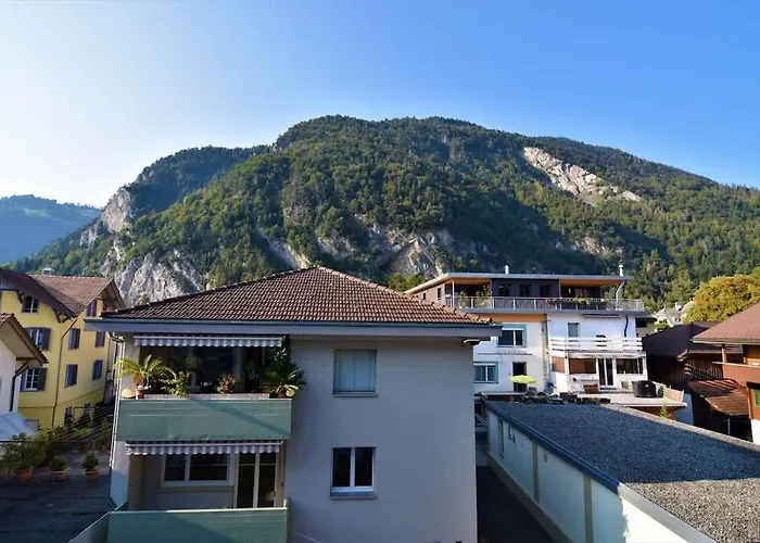 In The Heart Of إنترلاكن